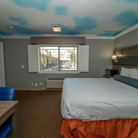 Hollywood Palms Inns & Suites Los Angeles Exterior foto